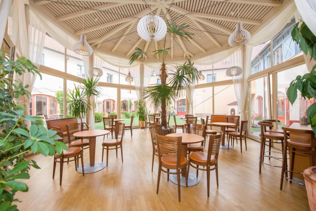 Jufa Hotel Poellau - Bio Landerlebnis ภายนอก รูปภาพ